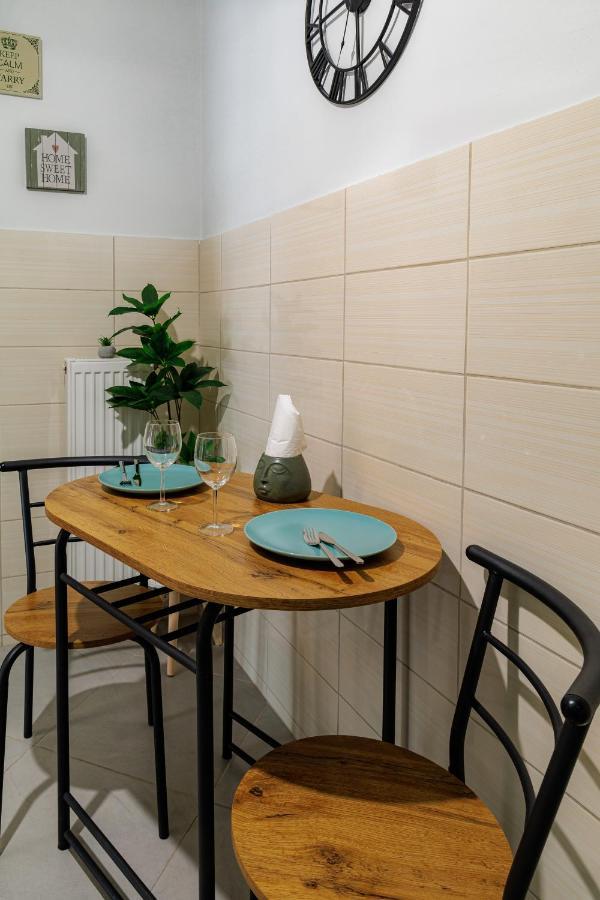 Sunny & Modern Apt For 3 Persons Athens Luaran gambar