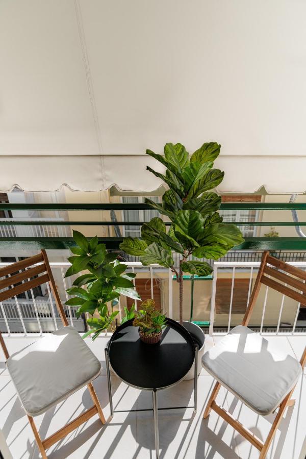 Sunny & Modern Apt For 3 Persons Athens Luaran gambar