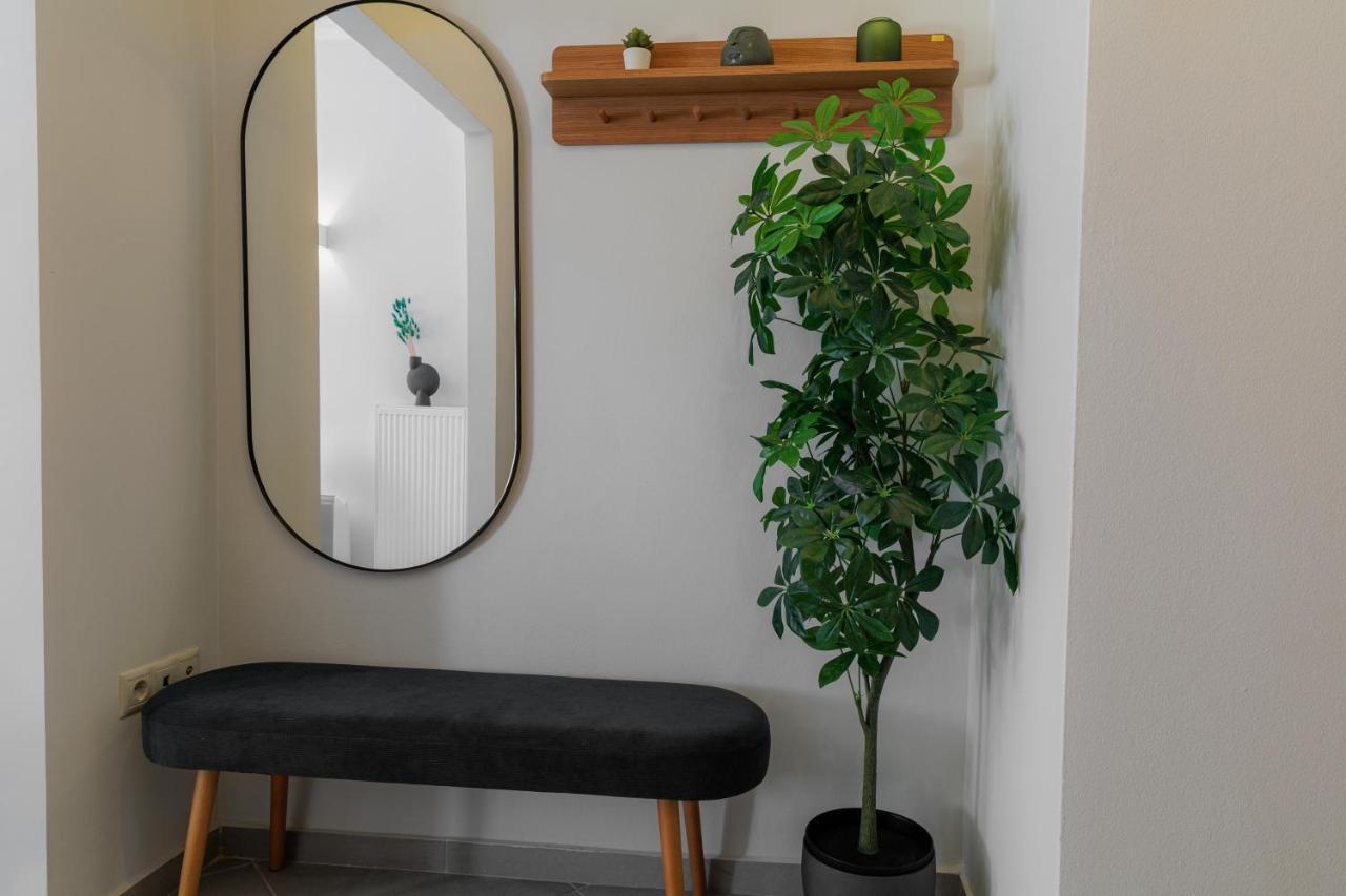 Sunny & Modern Apt For 3 Persons Athens Luaran gambar